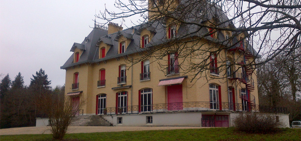 chateau de cercay itep enfance heureuse